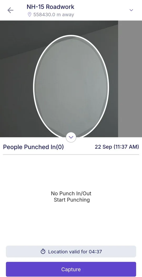 Onsite mobile self-punch screen with a location validity timer and Capture button